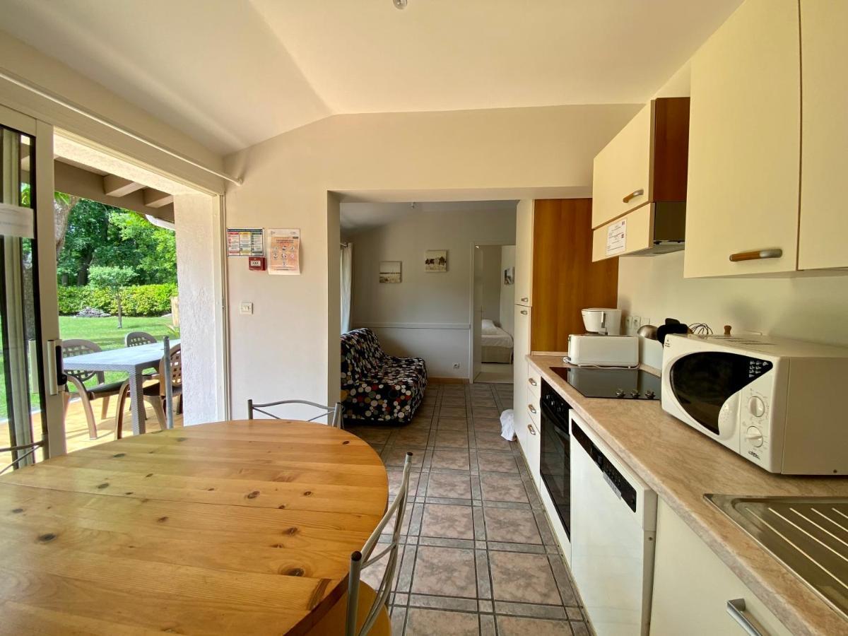 Hotel La Ferme D'En Chon บิสการ์รอส ห้อง รูปภาพ