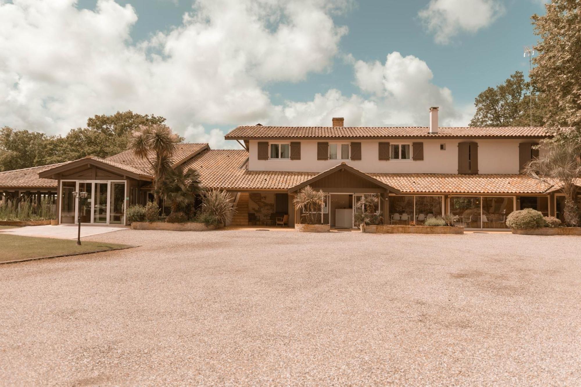 Hotel La Ferme D'En Chon บิสการ์รอส ภายนอก รูปภาพ