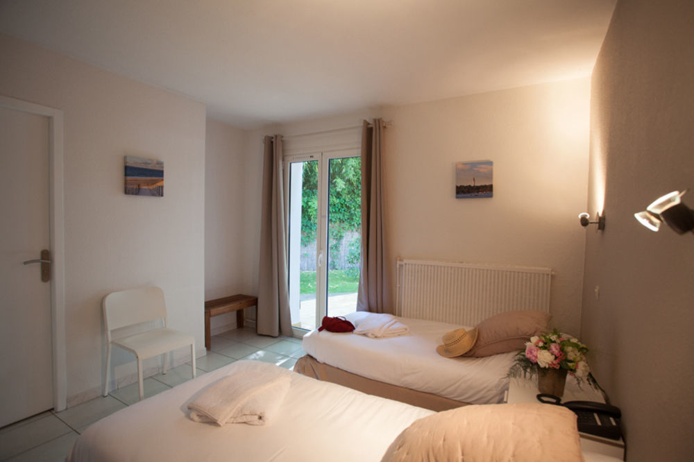 Hotel La Ferme D'En Chon บิสการ์รอส ภายนอก รูปภาพ