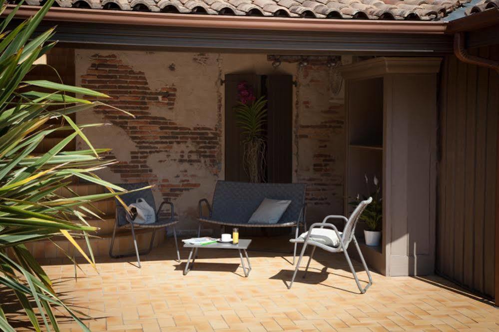 Hotel La Ferme D'En Chon บิสการ์รอส ภายนอก รูปภาพ